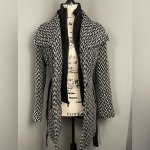 ANDREW MARC NEW YORK Black And WhiteWool Belted Tie Coat Sz4